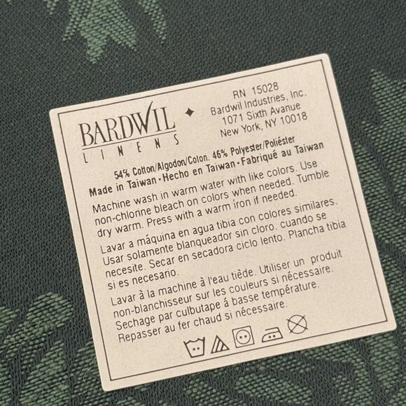 Bardwil Linens 8 Piece Set Green Pinecone Leaf Placemats 18x13 New - Picture 4 of 8